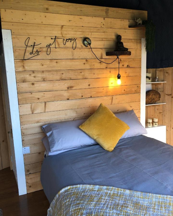 Hilltop Hideaway - Secluded Pod With Private Hot Tub Newry Extérieur photo